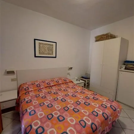 Altaluna 10 *