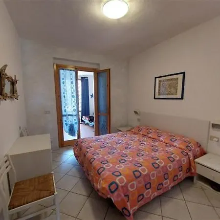 Altaluna 10 * Nisporto
